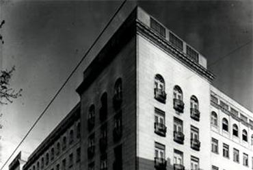Az épület képe északnyugat felől, 1930-as évek