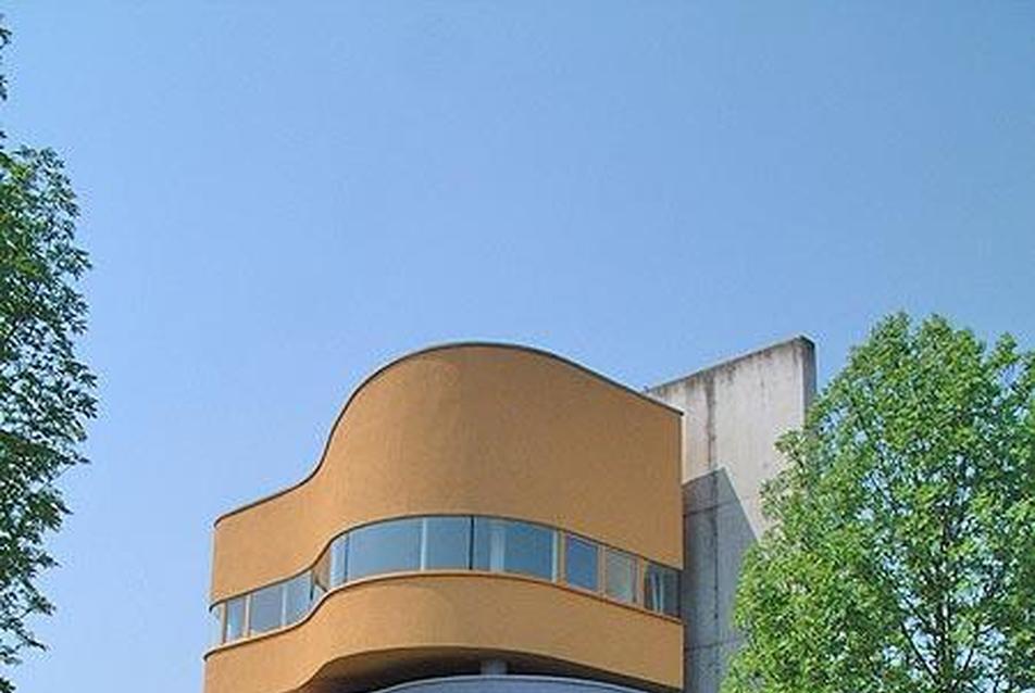 John Hejduk: Wall House, Groningen, Hollandia (1973) 2001