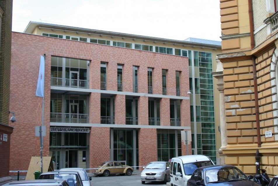 Átadták a BMF Józsefvárosi épületét