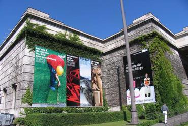 a kiállítás plakátja a múzeum oldalán