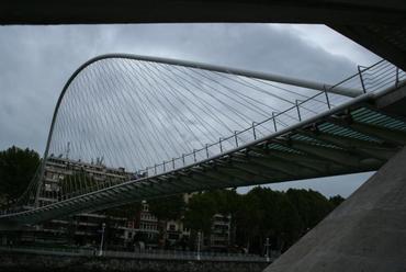 Calatrava itt: gyalogoshíd a belvárosban