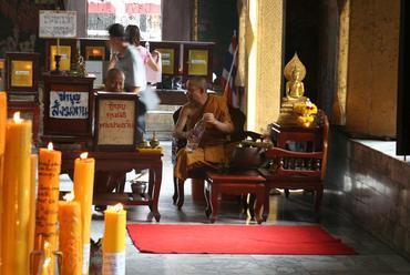 Bangkok, buddhista templomban
