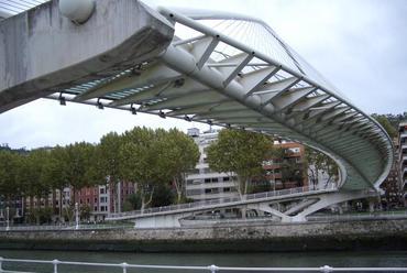 Calatrava itt: gyalgoshíd a belvárosban