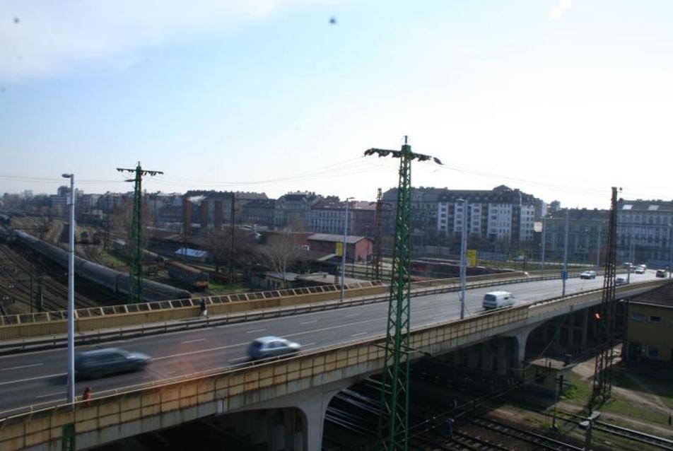 A fővárosi önkormányzat nem akadályozza a kormányzati negyed felépítését