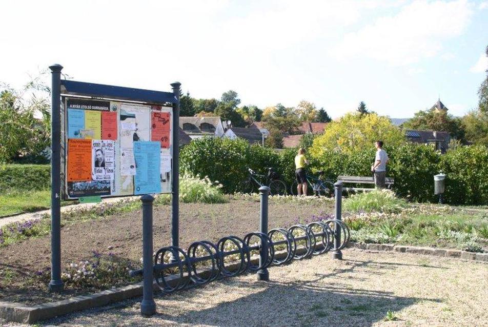 Szentendre Város Önkormányzata dícséretben részesült