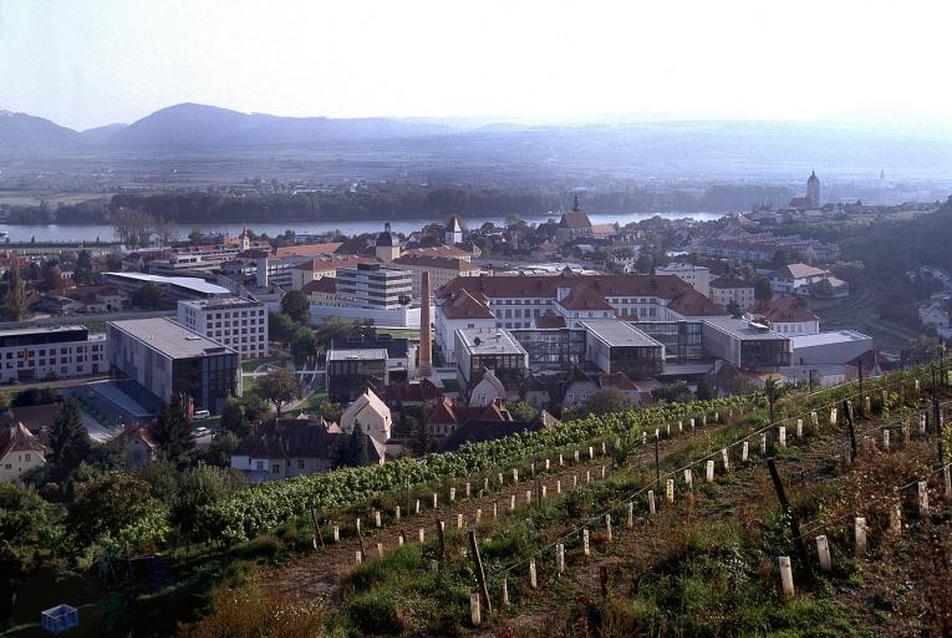 Campusbővítés Kremsben