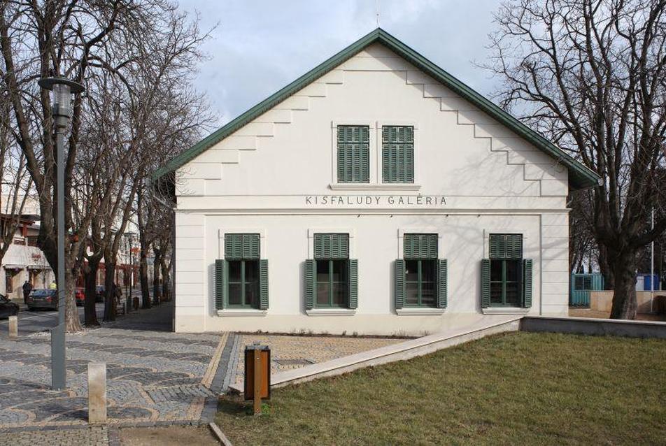 Kisfaludy Galéria, Balatonfüred, fotó Hajdú József