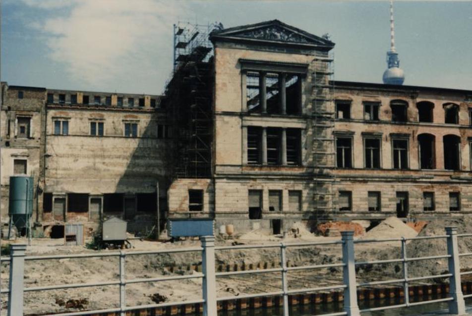 Felújítási munkálatok 1988-ban, fotó Ken Mayer