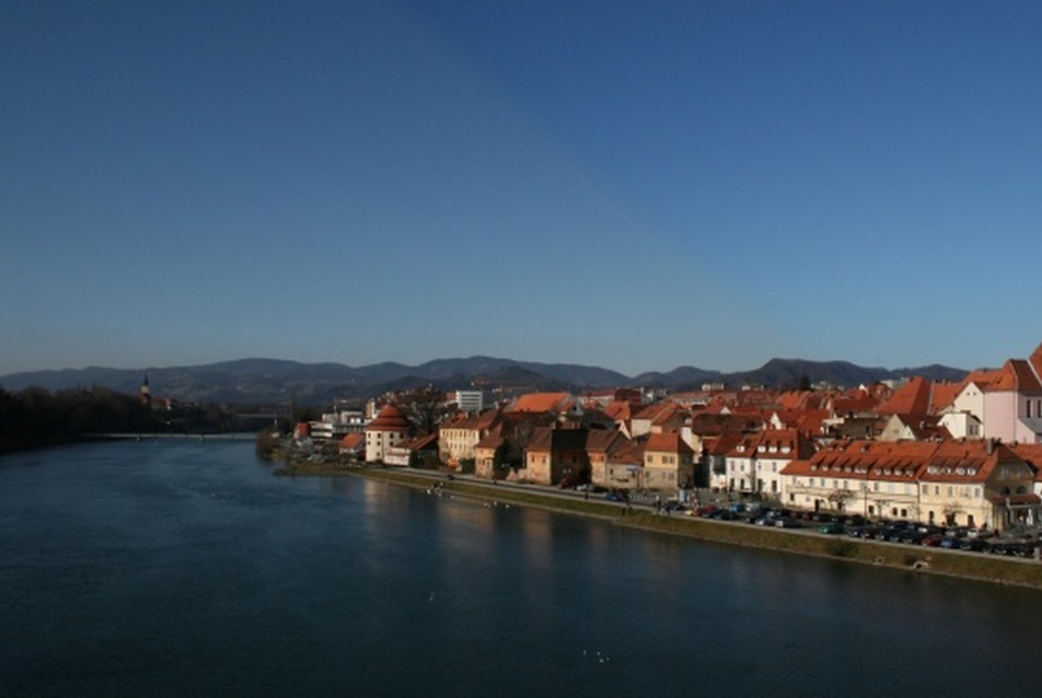 Maribor 2010 — nemzetközi pályázat