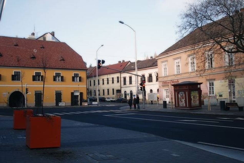 Pécs - Kórház tér