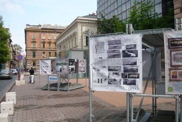Építészet tere pályaművek kiállítása a Pollack Mihály téren