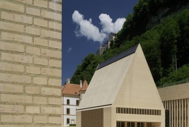 Landesparlament Liechtenstein, Vaduz - építész: Hansjörg Göritz, fotó: Jürg Zürcher