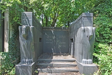 Sváb Sándor és családja síremléke, 1909. Barka Gábor felvétele, 2010
