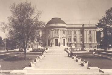 Déri Múzeum, Debrecen (Münnich Aladárral), 1923-29