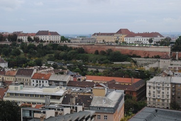 Szt. György tér látképe az MTI teraszról 2010 - fotó: Garai Péter