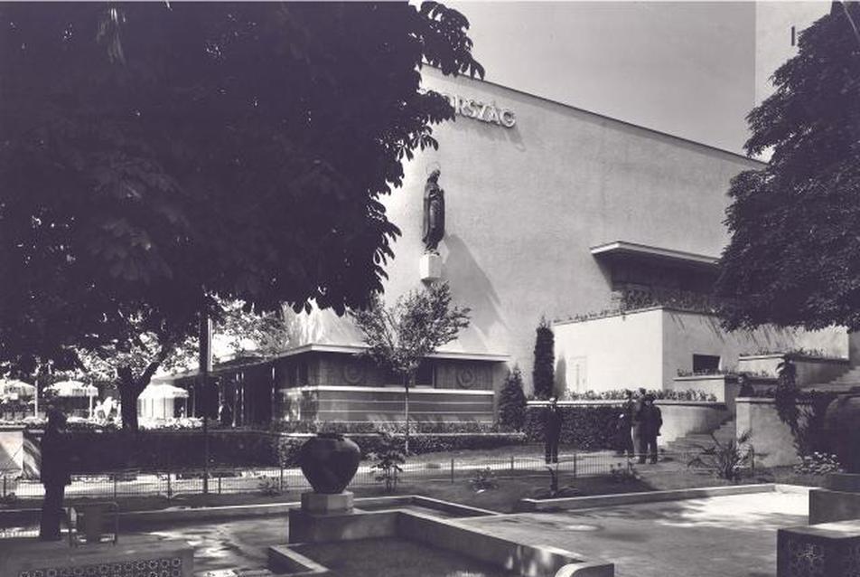 A párizsi világkiállítás magyar pavilonja, 1937