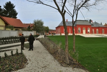 Laffert-kúria udvari panoráma - vezető tervezők: Kiss-Gál Zuzsanna, Kiss-Gál Gergely, Albert Tamás