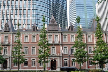 Mitsubishi Ichigokan. Eredeti épület: 1894, újjáépitve: 2010 Mitsubishi Jisho Sekkei, fotó: Várhelyi Judit