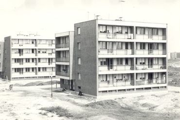 A Weiner Tibor főépítész javasolta műteremlakásokból 1963-ra három a Vasmű úton, forrás: http://sztalinvaros.uw.hu/dunaujvaros3.