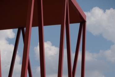 Ponzano iskola, építészek: Carlo Cappai, Maria Alessandra Segantini - Az árkád oszlopainak részlete, fotó: Alessandra Bello