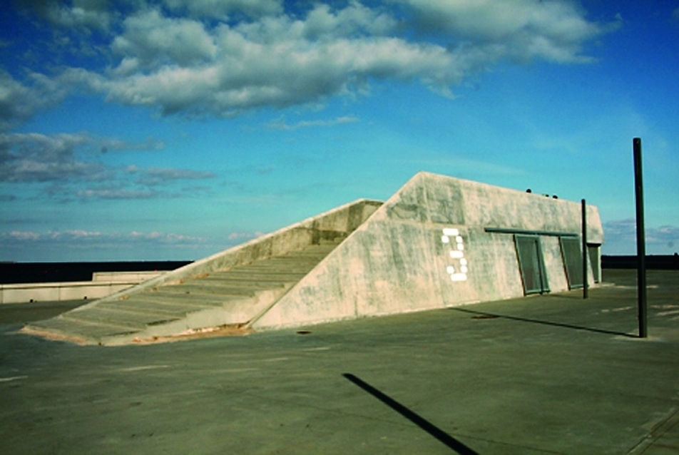 Haslov & Kjaersgaard Arkitektfirma - Amager strandpark bunker, Dánia  (2005)