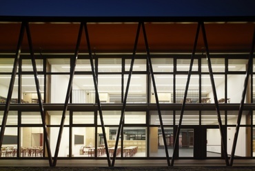 C+S iroda (Carlo Cappai és Maria Alessandra Segantini) által tervezett ponzano-i általános iskola
