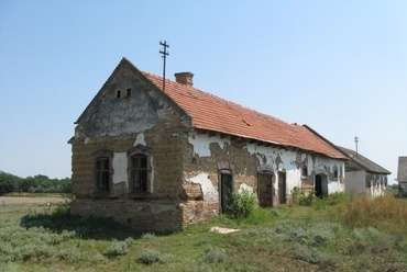 Lajosmizse, Mizsey-kúria melléképület - fotó: FME
