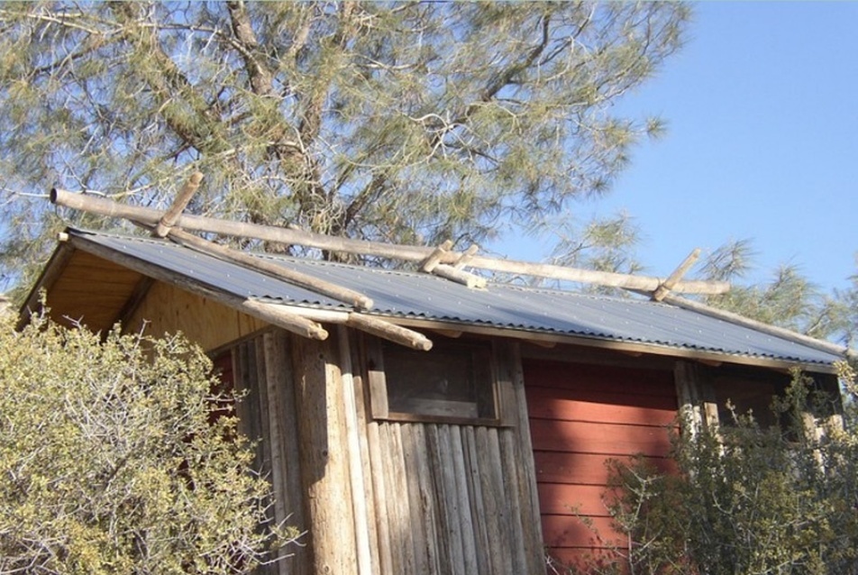 Kertépület, Lake Isabella, California (2004), fotó: Victor Summers