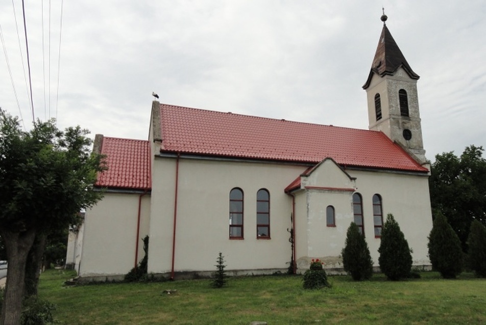 Klasszikus és patinás templomtetők modern technológiával