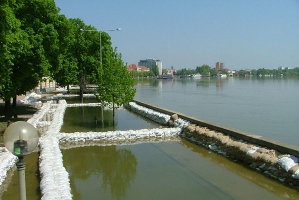 Mindenek felett és előtt: Szeged megóvása az árvíztől