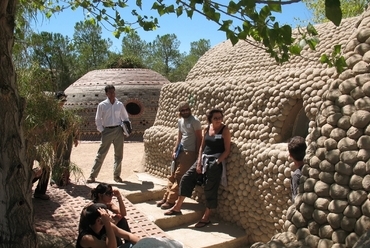 Triple-Vaulted House, Cal-Earth (Forrás: Kovács ME) 