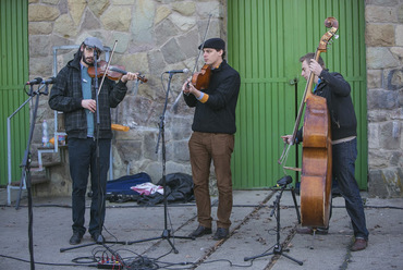 Buda Folk Band - Piknik a Római-partért - demonstráció a tervezett mobilgát ellen, 2013 március 2.  Fotó: fotomat.hu