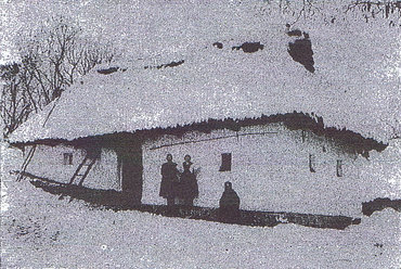 Hollókői lakóház az 1909-i tűzvész előtt (Sebestyén Gy. 1909. évi felvétele)