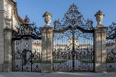 Eszterháza kapuja, fotó: Forster Gyula Nemzeti Örökséggazdálkodási és Szolgáltatási Központ (Batár Zsolt)