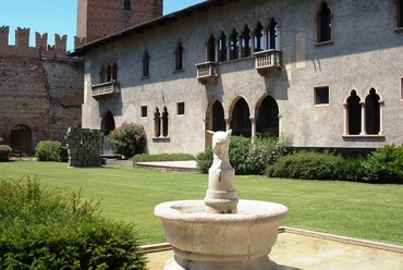 Verona, Castelvecchio udvara - fotó: Klaniczay Péter