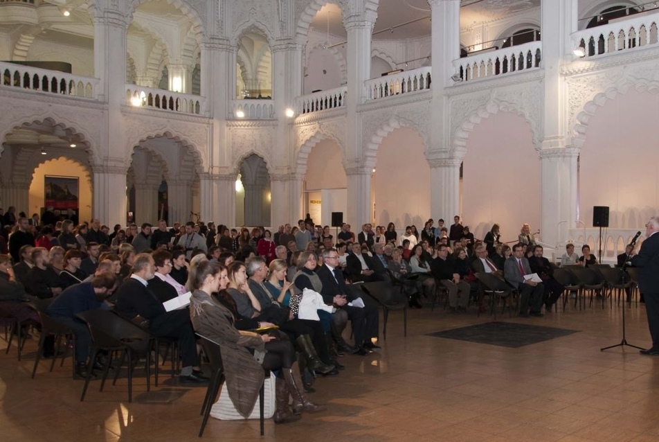 A 2013. évi Moholy-Nagy László formatervezési ösztöndíjasok pályázati kiállításának február 20-i megnyitója az Iparművészeti Múzeumban