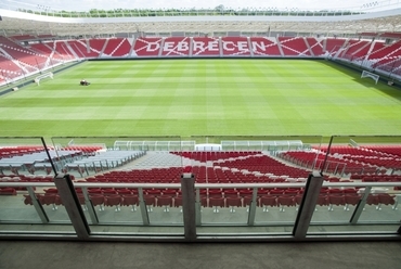 Mapei referencia - Debreceni stadion