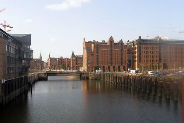 HafenCity - Megmaradt raktárnegyed 2008-ban. Forrás: Wikipedia