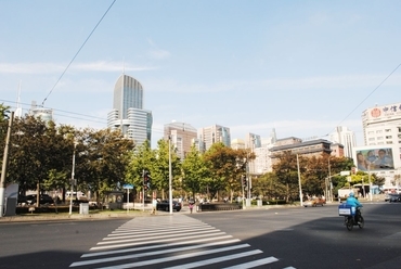 A People’s square (Sanghaj főtere) déli határvonala, forrás: Gyergyák János