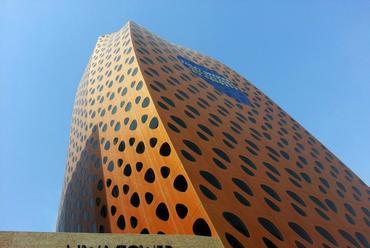 Liwa Tower, Abu Dhabi, Emirates, forrás: onl.eu