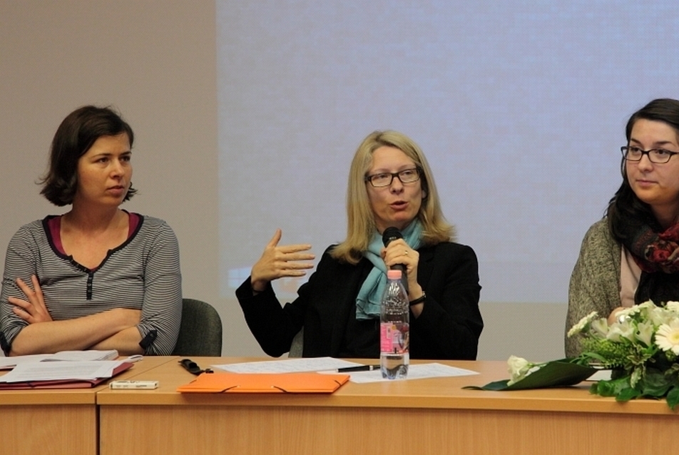 Ana Kladnik, Nadège Ragaru és Liliana Iuga válaszolnak a nekik feltett kérdésekre