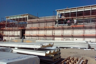 építkezés közben - Budafoki piac