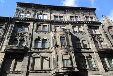 Palotanegyed Kulturális Városmegújítása, Somogyi Béla utca 17, homlokzat felújítás előtt