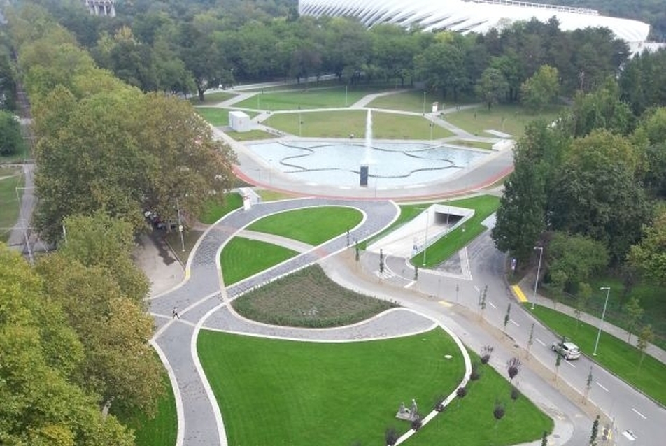 A debreceni Nagyerdei Stadion parkja - tájépítészet: Gardenworks