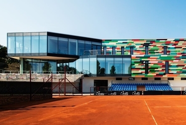 Nemzeti Tenisz Edzőközpont - építész: Kendik Géza - fotó: Bujnovszky Tamás
