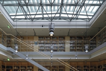 Biblioteca Universitaria Centrale di Trento (BUC) - építész: Renzo Piano Building Workshop - fotó: Enrico Cano