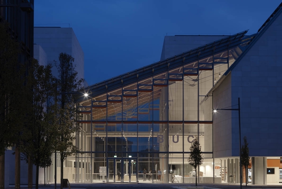 Biblioteca Universitaria Centrale di Trento (BUC) - építész: Renzo Piano Building Workshop - fotó: Enrico Cano