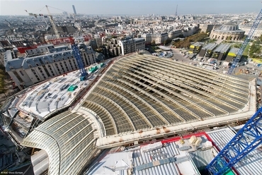Les Halles bevásárlóközpont és közlekedési csomópont lefedése - építészek: Patrick Berger, Jacques Anziutti - forrás: AGC