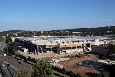 A Diósgyőr labdarúgócsapatának épülő stadionja a bokrétaünnepen 2017. augusztus 14-én. - fotó: Vajda János/MTI