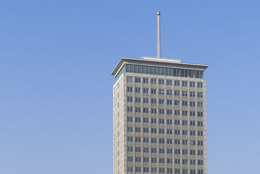 Ringturm - építész: Erich Boltenstern - forrás: Wikipedia